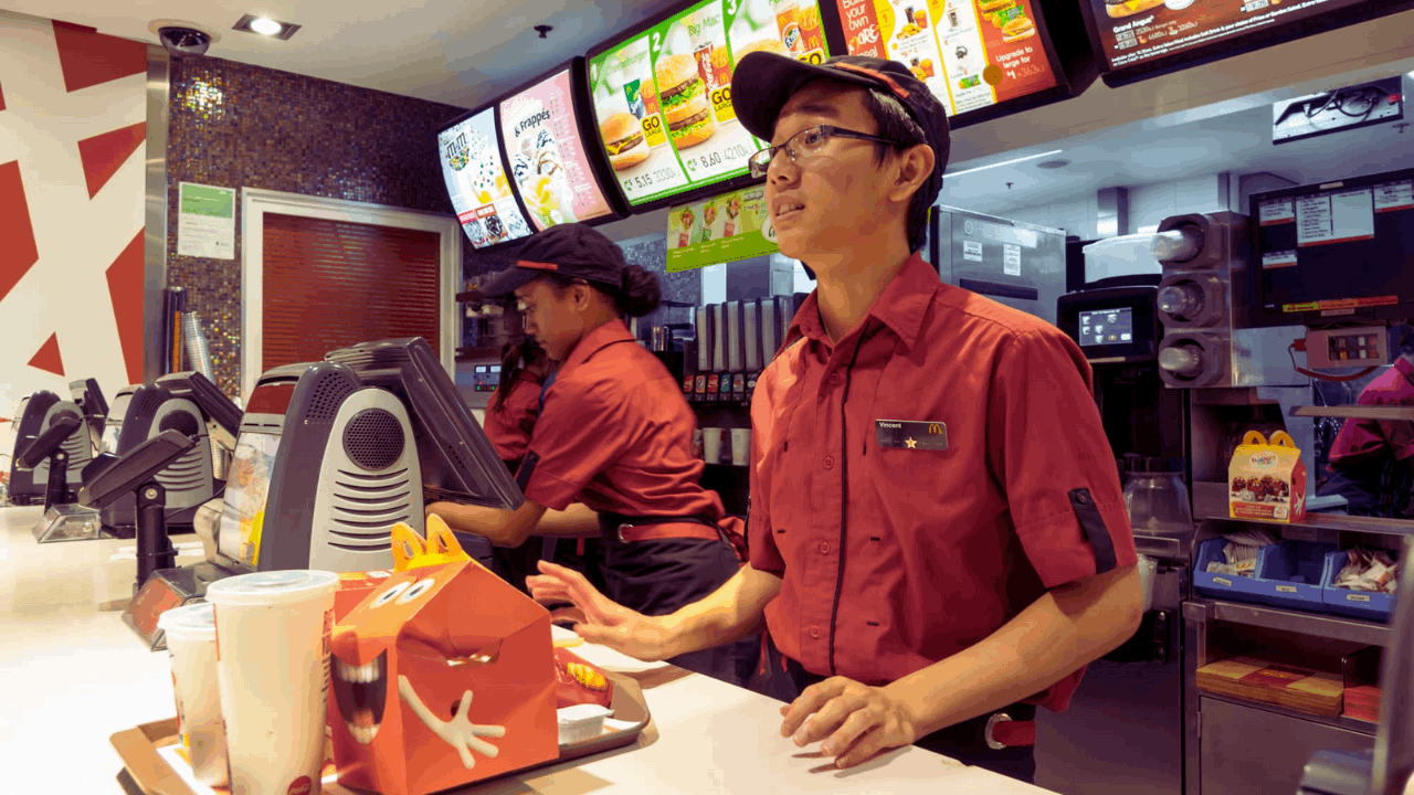 マクドナルドの求人情報：この会社で働くメリットをご紹介